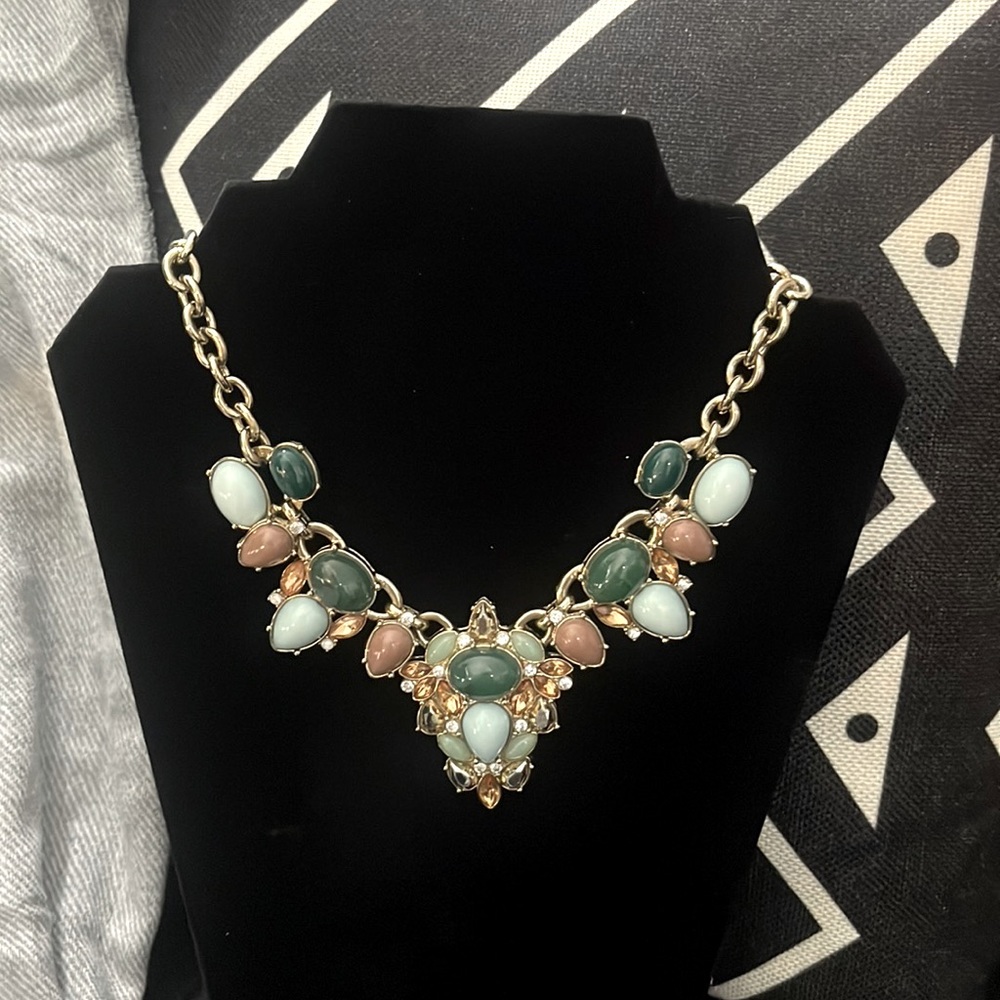 Lee By Lee Ángel Nordstrom Cabochon Stone Statement Necklace. 14k gold plated.